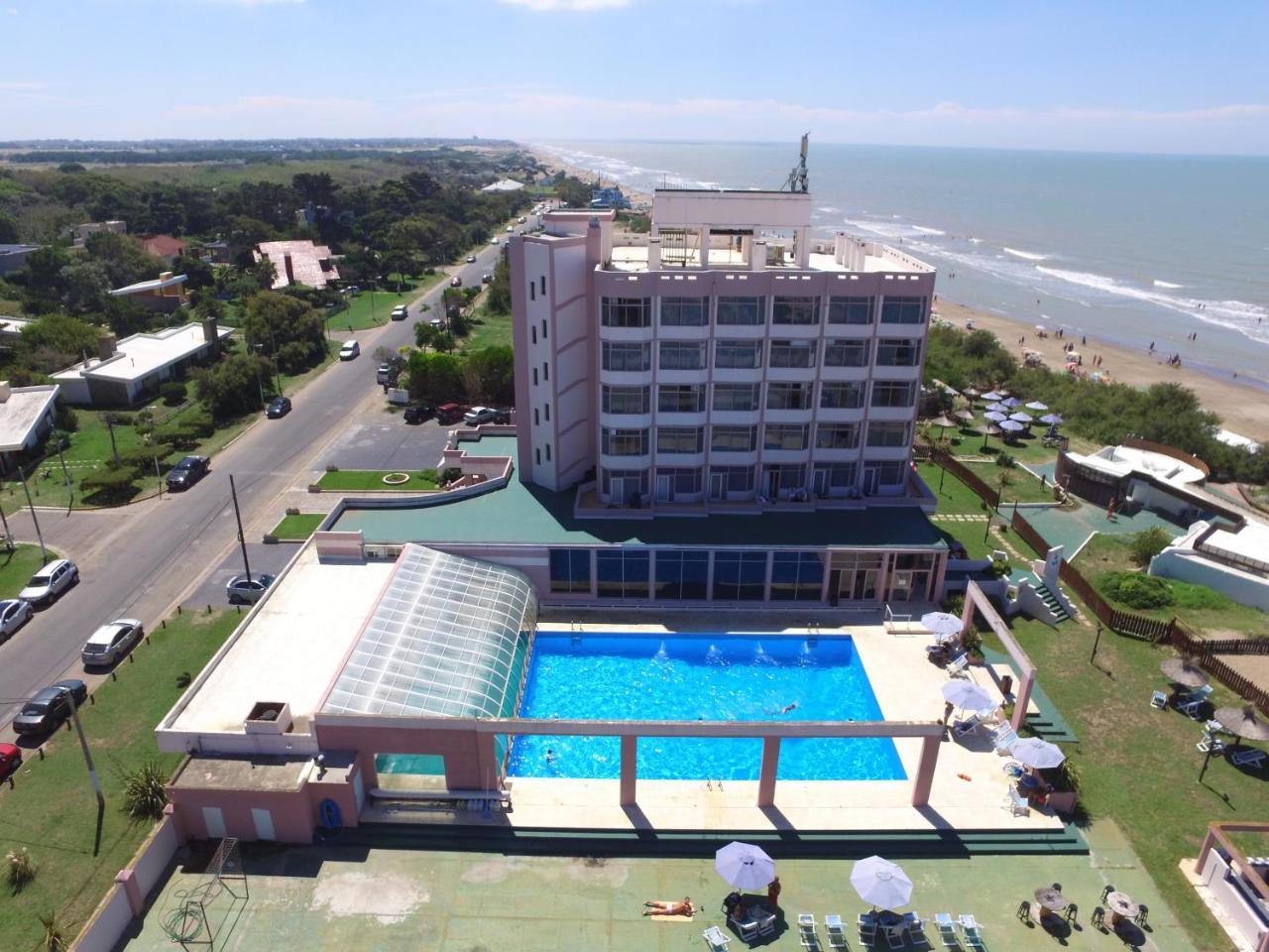 סנטה טרסיטה Hotel Golf Internacional מראה חיצוני תמונה